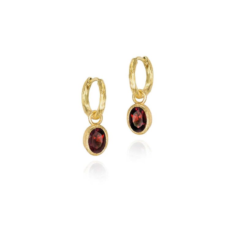 Hoop earrings with garnet in sterling silver